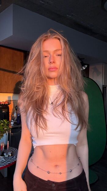 Full leaked Nerushimav page private onlyfans photo