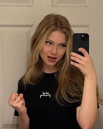 Full leaked Nerushimav page private onlyfans photo