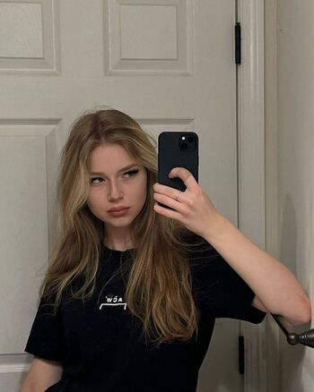 Full leaked Nerushimav page private onlyfans photo