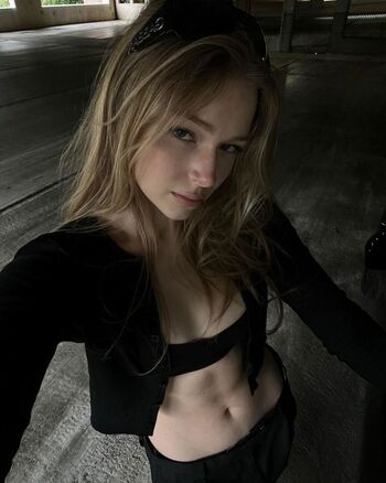 Full leaked Nerushimav page private onlyfans photo