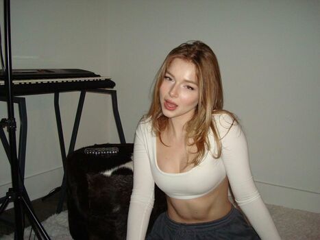 Full leaked Nerushimav page private onlyfans photo