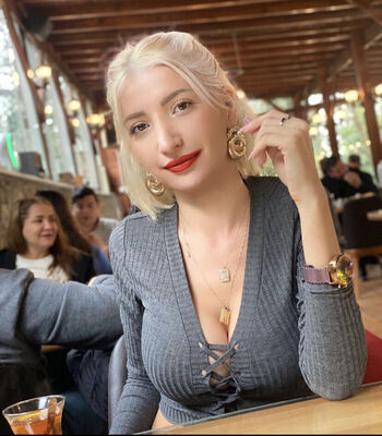 Full leaked Neslihan gunes private onlyfans photo