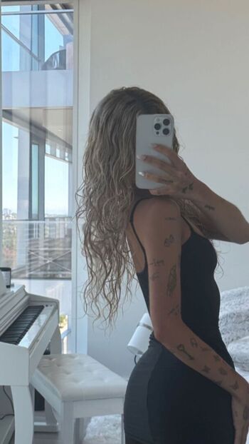 Full leaked Nessa barrett page private onlyfans photo