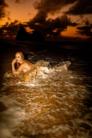 Full leaked Neuronha neurnha private onlyfans photo