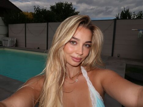 Full leaked Neverbaby   page private onlyfans photo