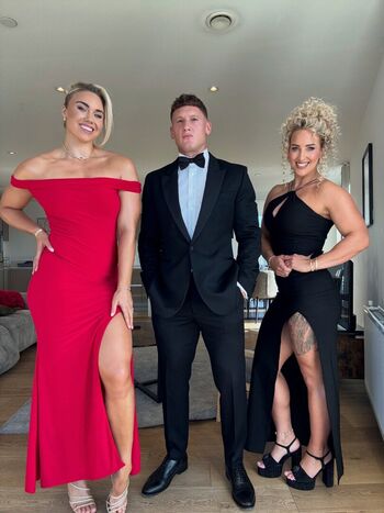 Full leaked New uk gladiators private onlyfans photo