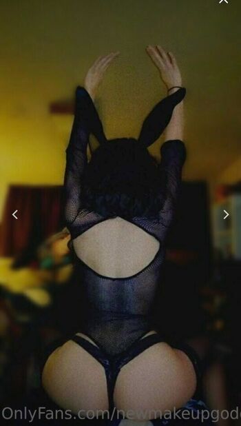 Full leaked Newmakeupgoddess private onlyfans photo
