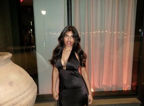 Full leaked Nia manuel private onlyfans photo