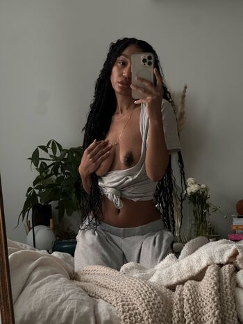 Full leaked Nia simone private onlyfans photo