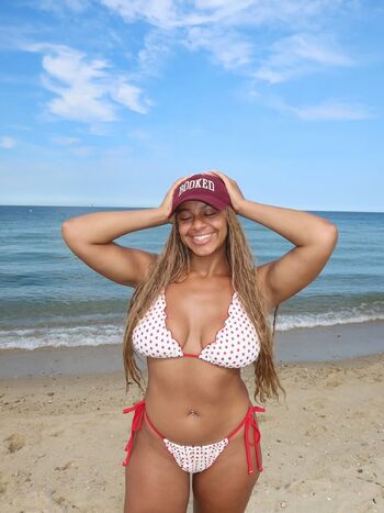 Nia Sioux