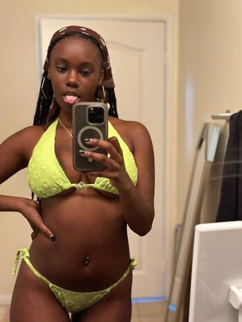 Full leaked Nia sondaya private onlyfans photo