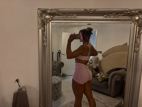 Full leaked Niamh fairchild private onlyfans photo
