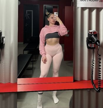 Full leaked Nice gym girl private onlyfans photo