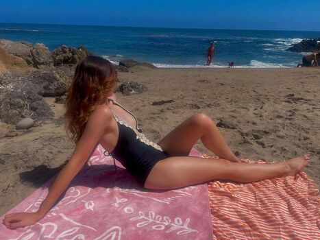 Full leaked Nicole maines private onlyfans photo