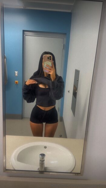 Full leaked Nicolee parker private onlyfans photo