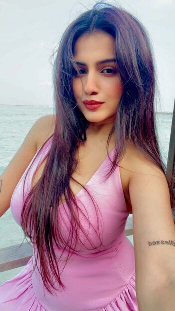 Full leaked Nidhi chaudhary private onlyfans photo