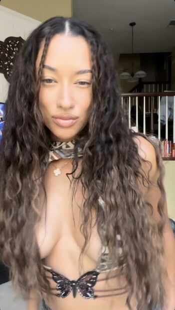 Full leaked Nikki blades page private onlyfans photo