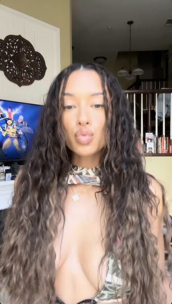 Full leaked Nikki blades page private onlyfans photo