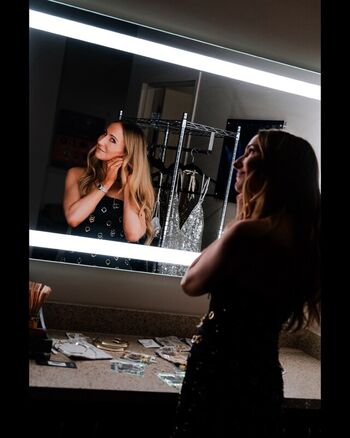 Full leaked Nikki glaser page private onlyfans photo