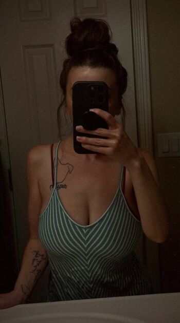 Full leaked Nikki osborne private onlyfans photo