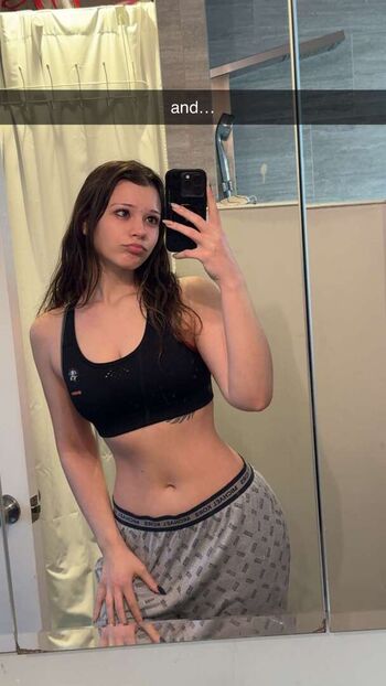 Full leaked Nikki woods private onlyfans photo