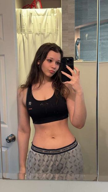 Full leaked Nikki woods private onlyfans photo