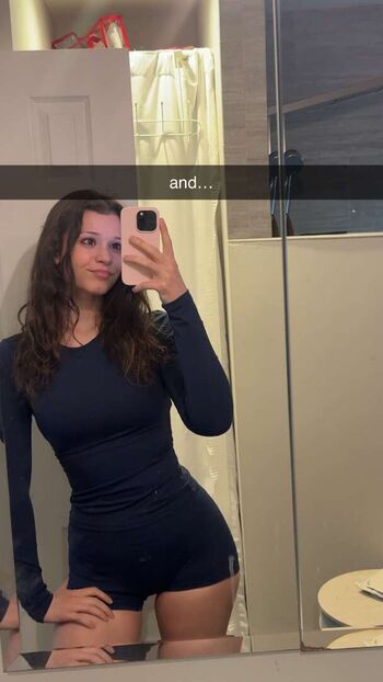 Full leaked Nikki woods  page private onlyfans photo