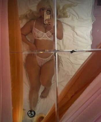 Full leaked Nikkiq page private onlyfans photo