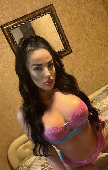 Full leaked Nikolsi private onlyfans photo