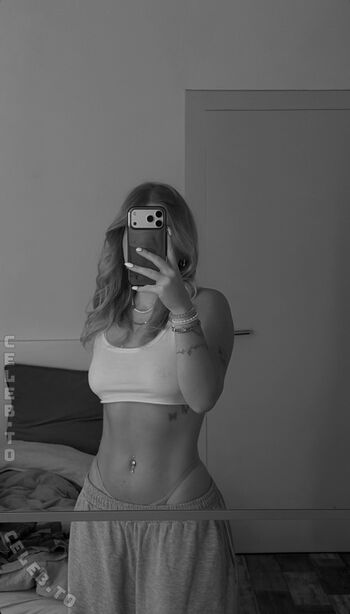 Full leaked Nina kxs private onlyfans photo