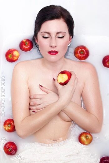 Full leaked Nina van graef private onlyfans photo