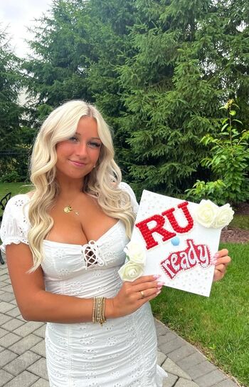 Full leaked Valen/ private onlyfans photo