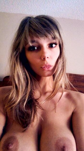 Full leaked Ninajones private onlyfans photo
