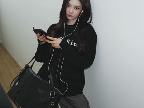 Full leaked Ningning aespa page private onlyfans photo