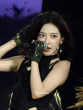 Full leaked Ningning aespa page private onlyfans photo