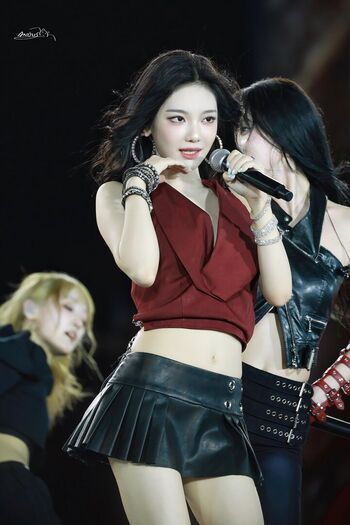 Full leaked Ningning aespa page private onlyfans photo