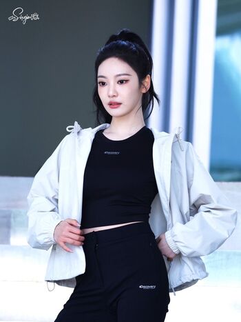 Full leaked Ningning aespa page private onlyfans photo