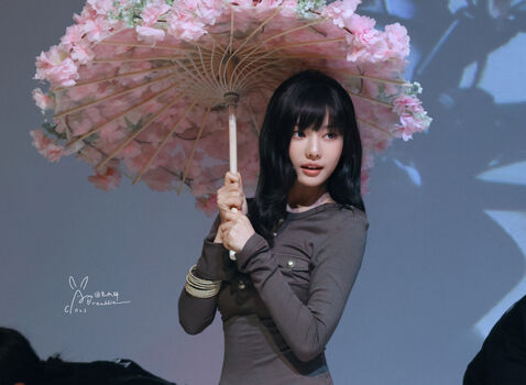 Full leaked Ningning aespa page private onlyfans photo