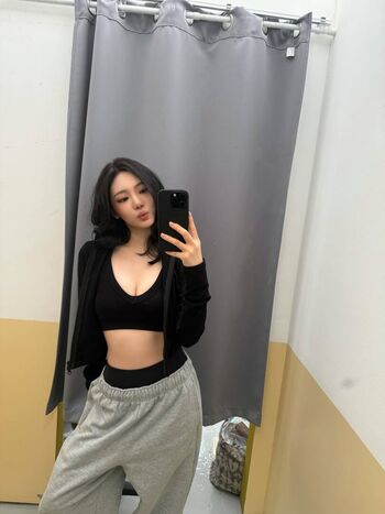 Full leaked Ningning aespa page private onlyfans photo