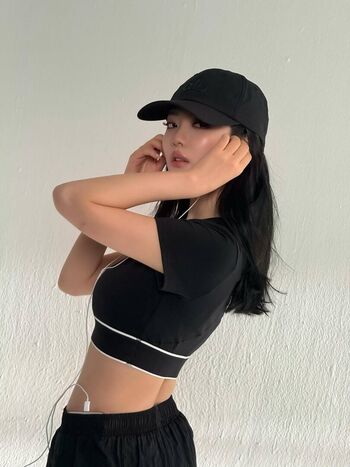 Full leaked Ningning aespa page private onlyfans photo