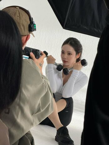 Full leaked Ningning aespa page private onlyfans photo