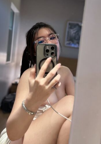 Full leaked Niparat konyai private onlyfans photo