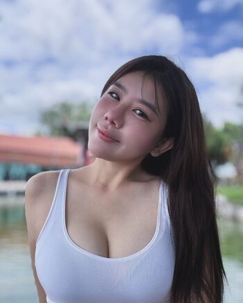 Full leaked Niparat konyai page private onlyfans photo