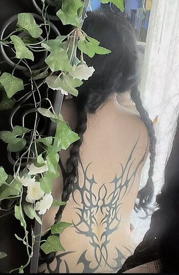 Full leaked Niviferum private onlyfans photo
