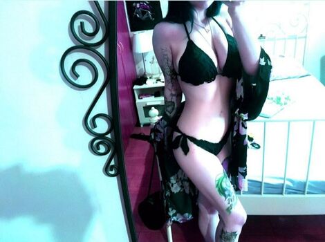 Full leaked Niviferum private onlyfans photo