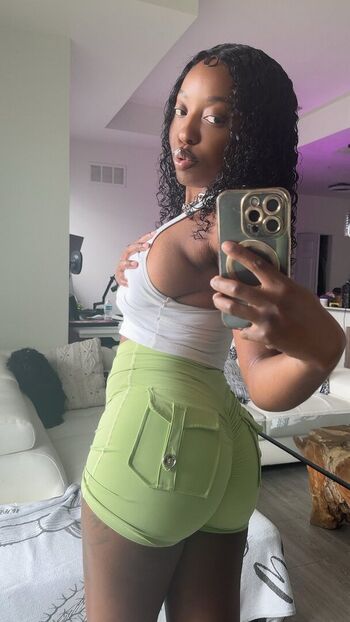 Full leaked Niyah renee private onlyfans photo