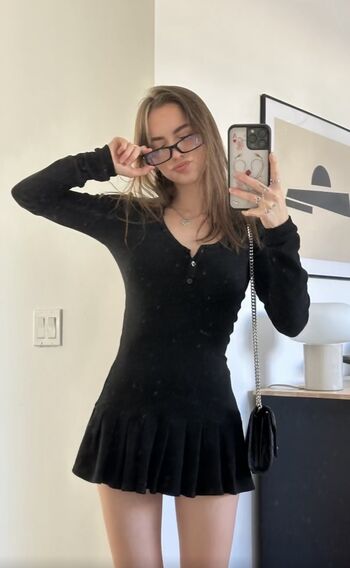 Full leaked Nnayetakk  page private onlyfans photo