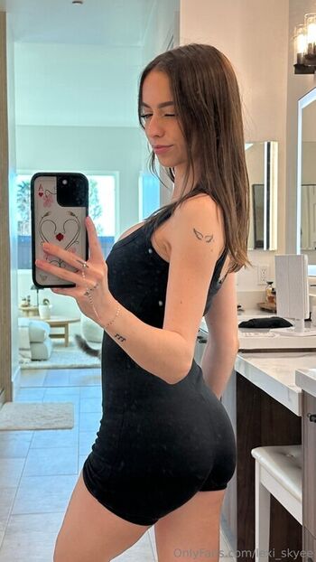 Full leaked Nnayetakk page private onlyfans photo