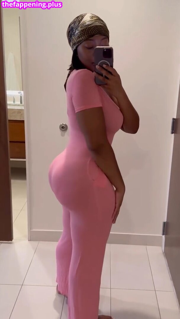 Nneka / https: / whoisnneka Фото обнажённых OnlyFans #74