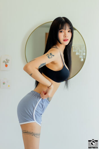 Full leaked Nnewys private onlyfans photo